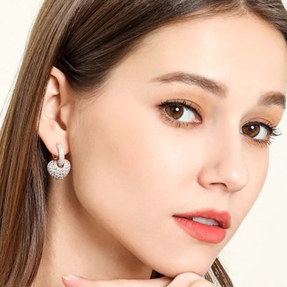 Beautiful Gold Plated Cubic Zircon Heart Earrings - Picture 7 of 7